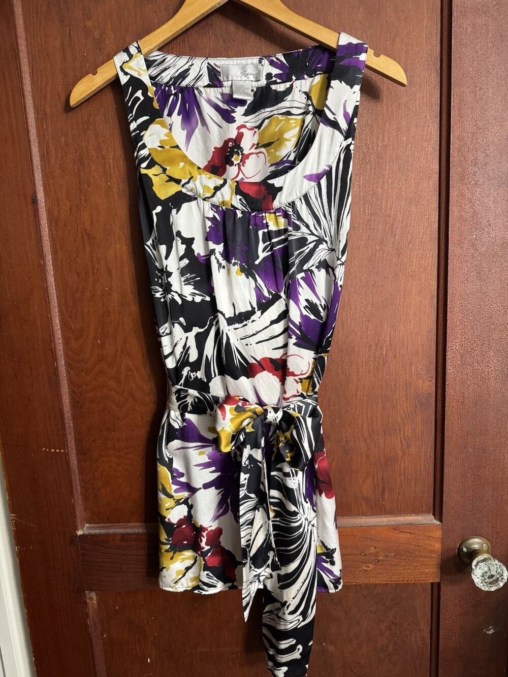 Vintage Spiegel Women's 100% Silk Floral Sleeveless Blouse Size 8 Fit & Flare